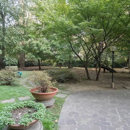 Daire Renovated Flat Near Duomo - Lamarmora Milano